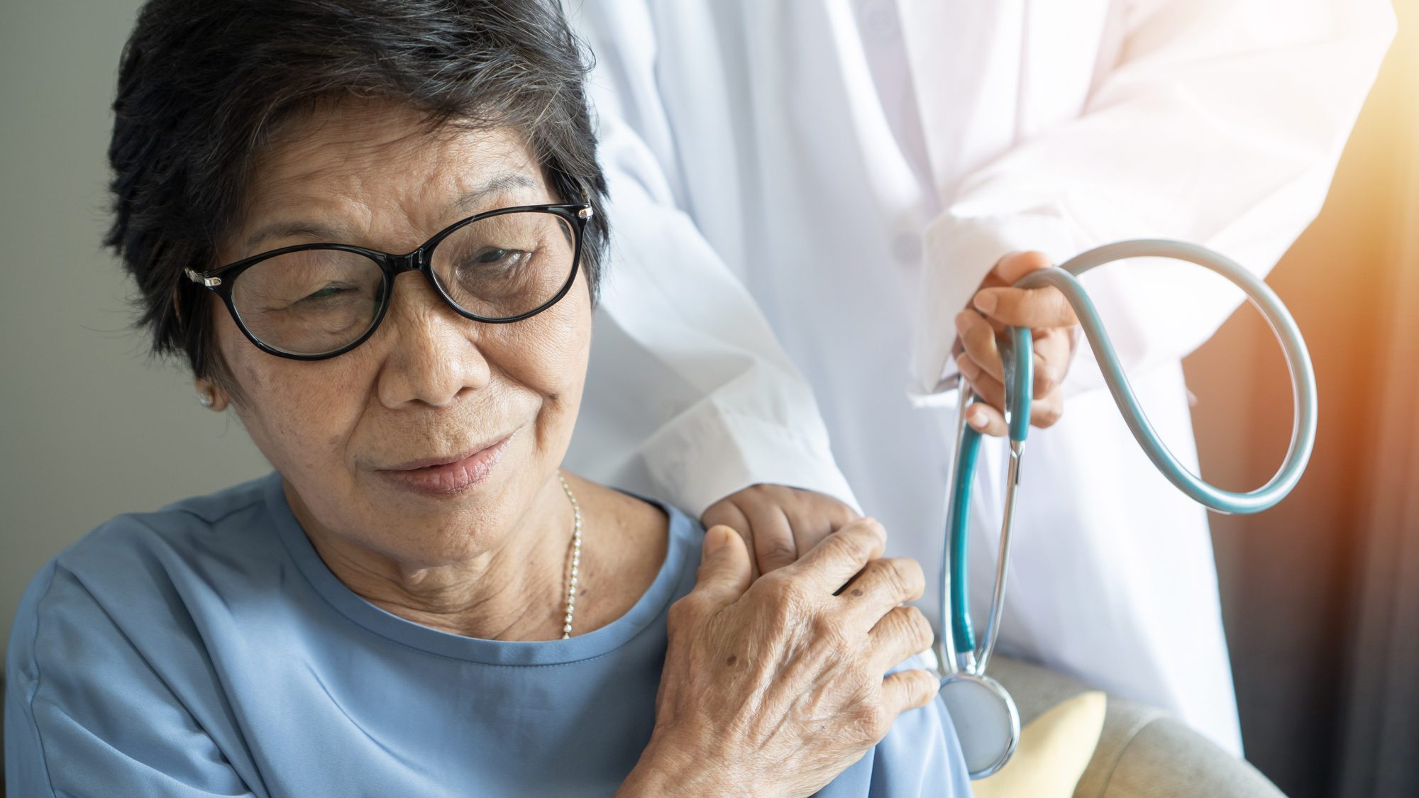 How Hospice Care Teams Address Pain and Symptom Management