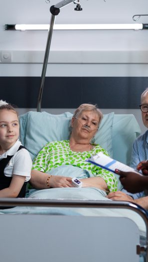 How Hospice Care Teams Create Meaningful Final Memories for Families