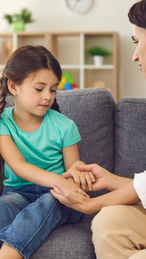 How Should You Talk to Children About a Loved One in Hospice?